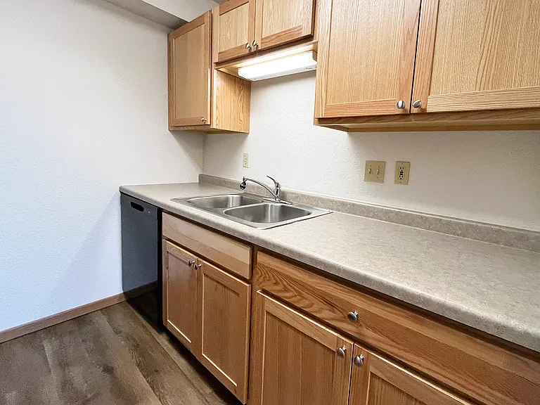 Cherry Ridge Apartments — Photo 12