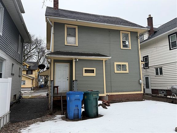 5th image of 84 Stratford Park