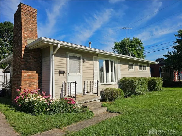 490 Glendale Dr, Troy, OH 45373