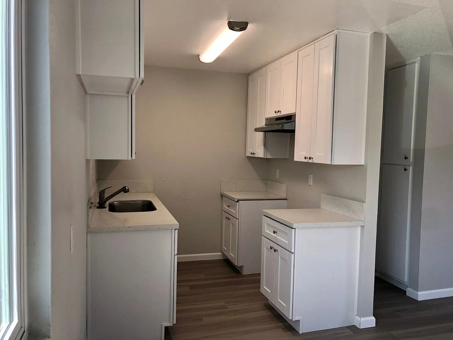 2231 Burroughs St — Photo 4