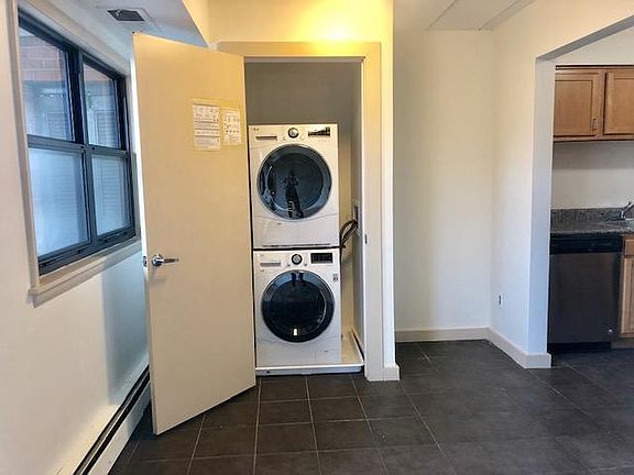 Full-Size Washer/Dryer