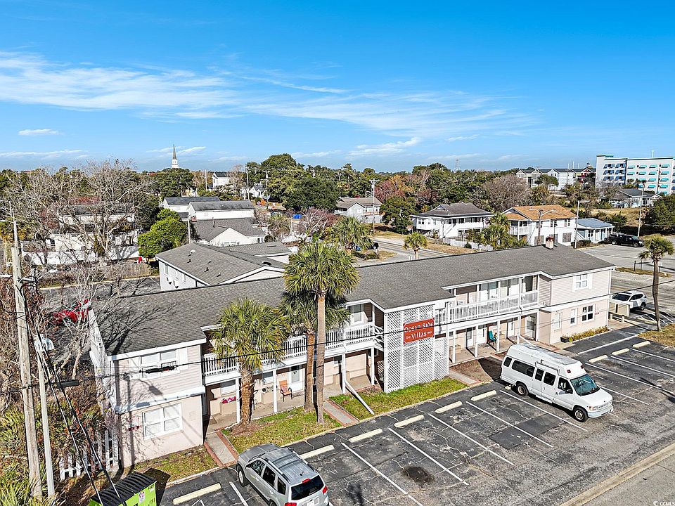 1st image of 307 Flagg St. #304