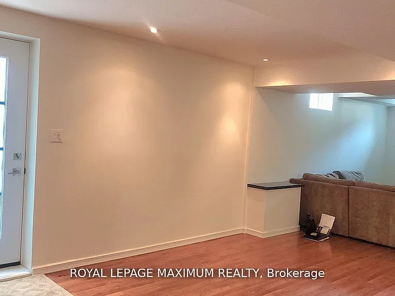 19 Maple Forest Dr #BASEMENT — Photo 12