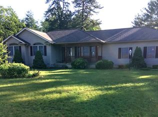 2 Beccari Ln, Southampton, MA 01073