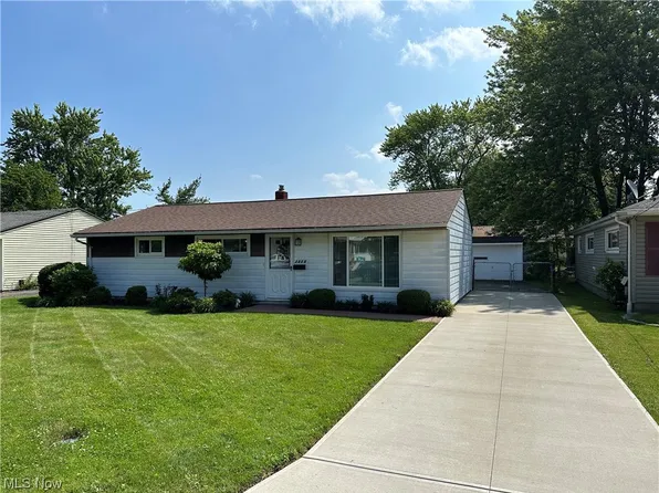 1215 E 348th St, Eastlake, OH 44095