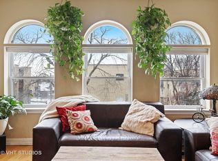 2620 W Rosemont Ave #3, Chicago, IL 60659