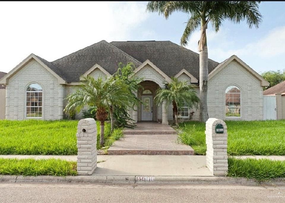1st image of 1900 Fair Oaks Dr