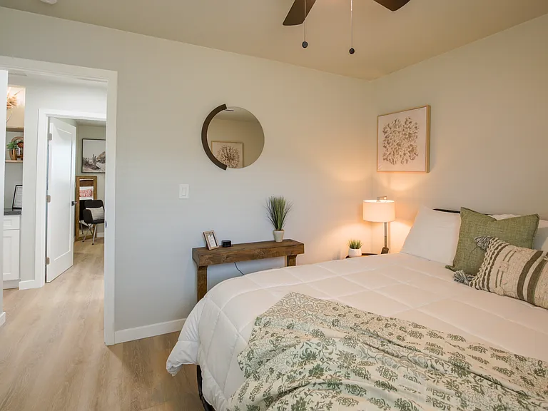 1113 Cypress Ave — Photo 31