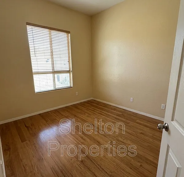 15192 W Columbine Dr — Photo 7