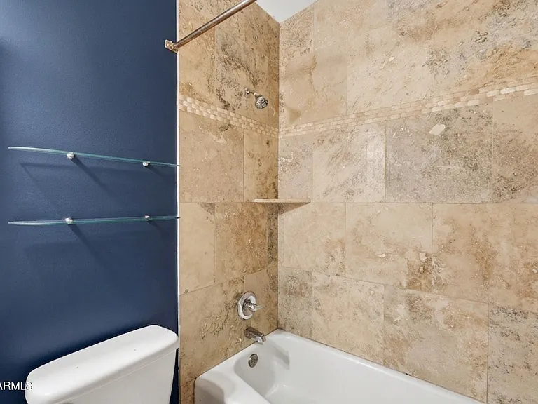 1609 E Gaylon Dr — Photo 27
