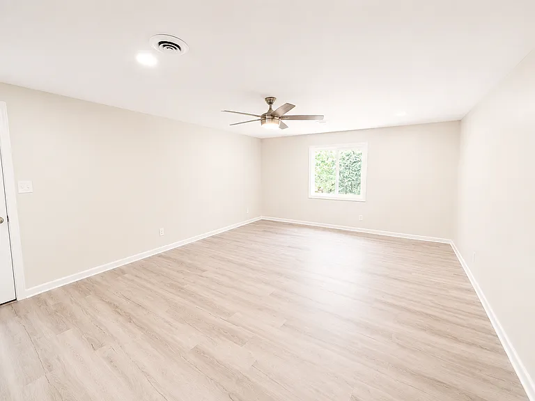 100 Haynes Ave — Photo 9