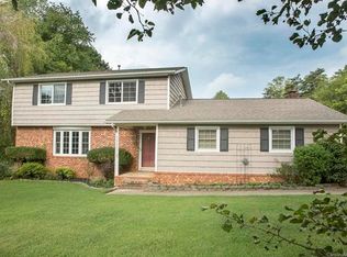 2359 15th St NE, Hickory, NC 28601