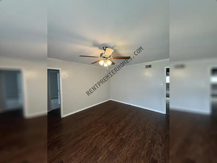 6609 Blue Bird Dr — Photo 5