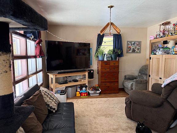 5th image of 311 Cummington Rd