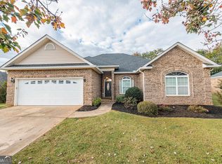 214 Rainsong Trl, Perry, GA 31069