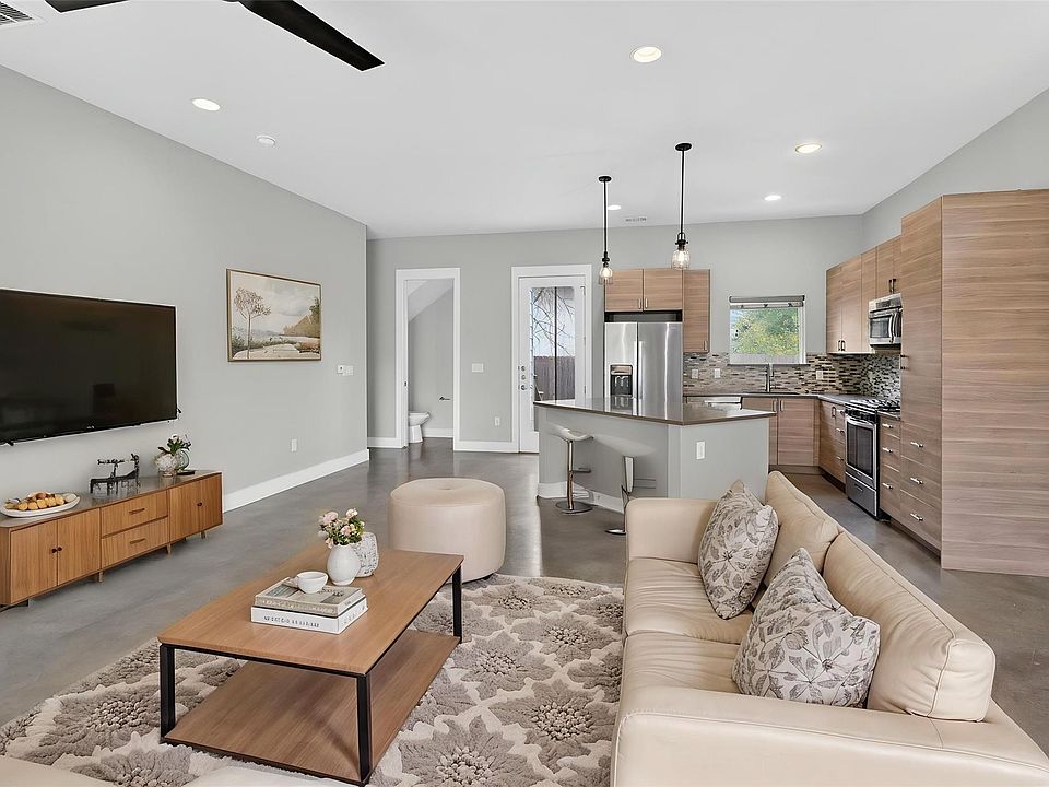 1st image of 4707 Leslie Ave Unit A