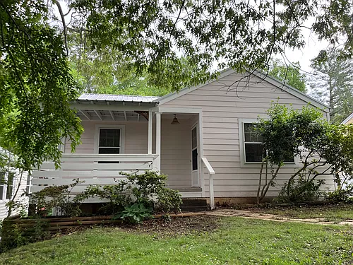 83 Covington St Photo 1