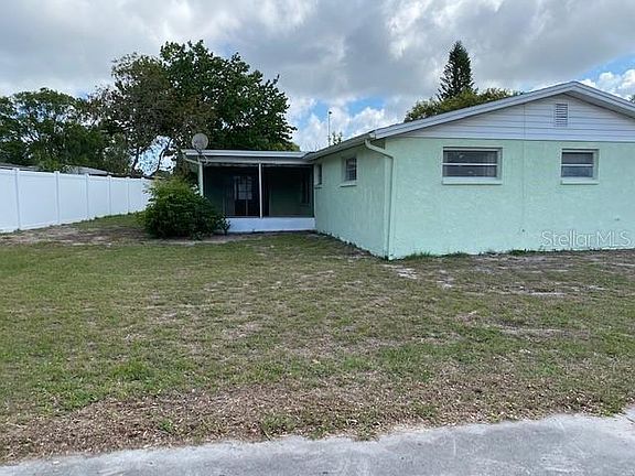 5th image of 6151 Glenwood Dr