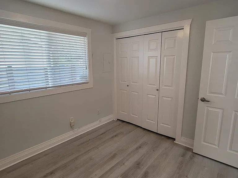 1031 Maple St #A — Photo 10