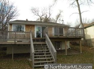 621 Gentry Ave N, Saint Paul, MN 55128