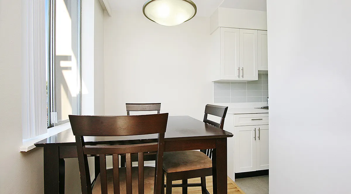 Building Photo - 3675 W 7th Ave #205