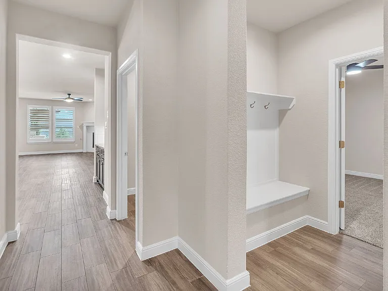 2336 Shorthorn Dr — Photo 10