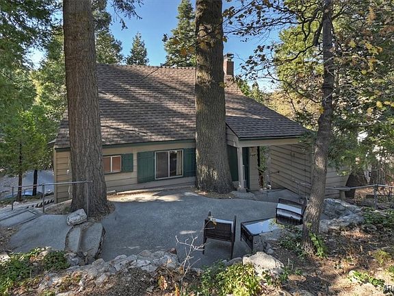 2nd image of 620 Cedar Ln