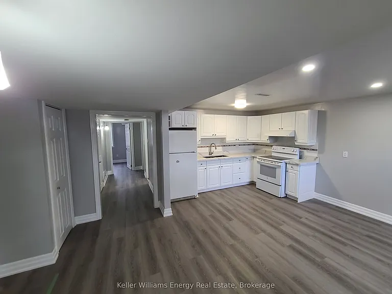 16 Rintella Ct #BASEMENT — Photo 4