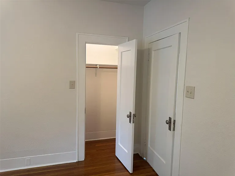 2842 Shoal Crest Ave — Photo 13
