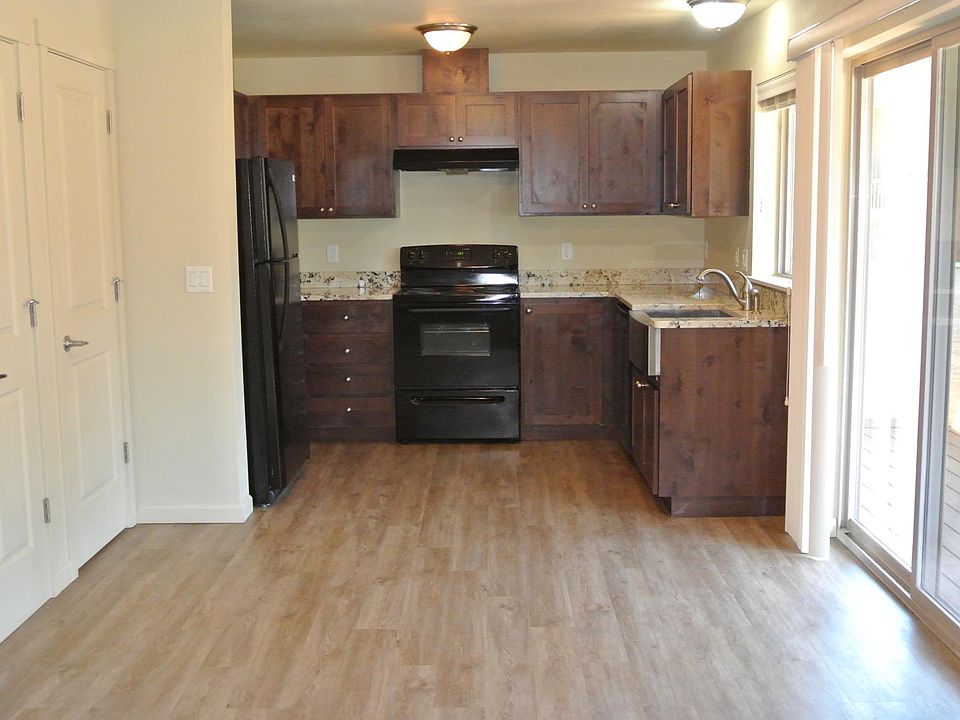 2nd image of 1503 SE Honeysuckle Loop # Fl 1ST