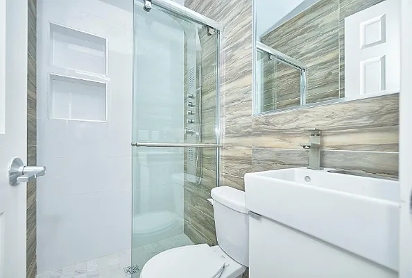 Rented by Heritage Realty LLC | media 7