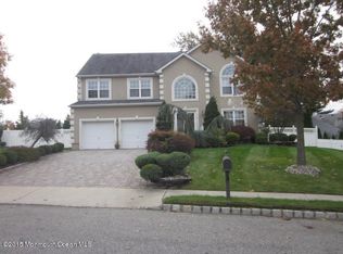 18 Colleen Way, Neptune, NJ 07753