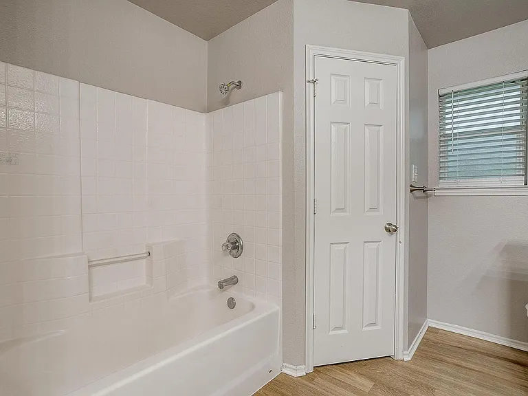 2616 Castle Rd — Photo 9