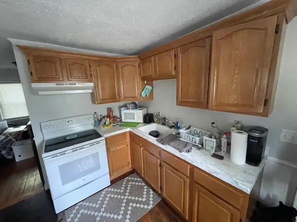 42 E Transit St #1, Providence, RI 02906