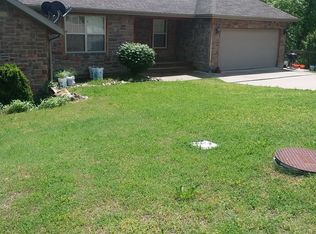 275 Tyler St, Branson, MO 65616