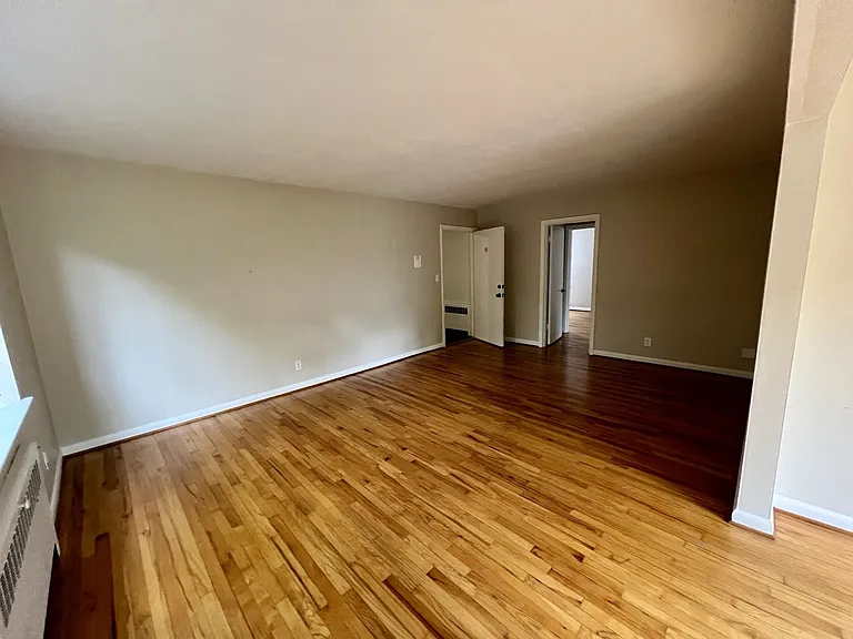 2169 NW Irving St #10 — Photo 9