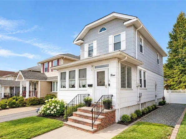 9 Merriman Ave, Staten Island, NY 10314