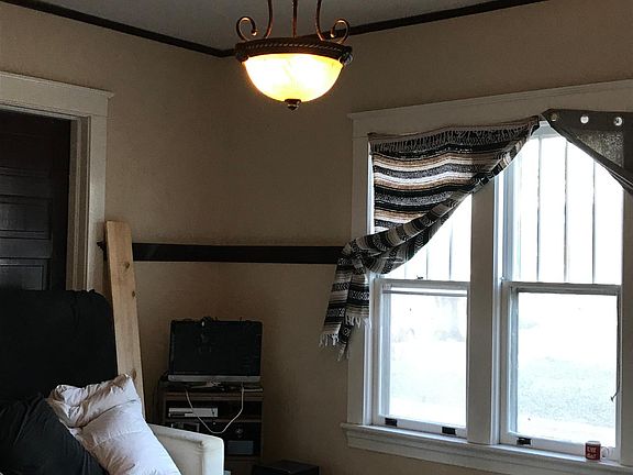 4th image of 120 Yeardley Ave