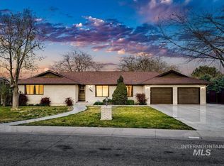 1096 S Kingfisher Way, Boise, ID 83709