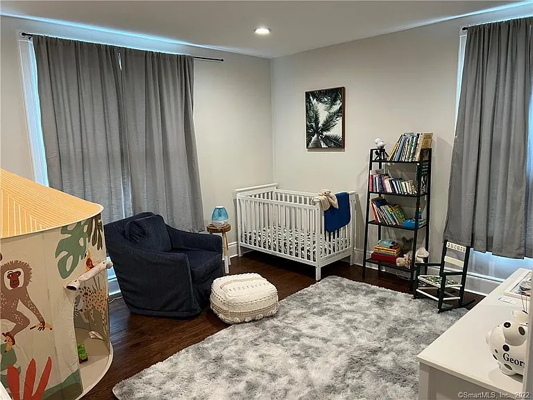 4 Morgan Ave — Photo 25