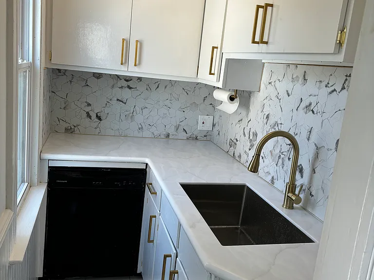 242 Court St #2 — Photo 3