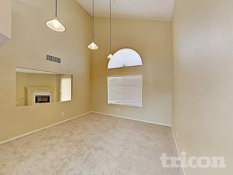 1631 Raspberry Hill Rd — Photo 2
