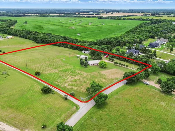1256 Kentucky Town Rd, Whitewright, TX 75491