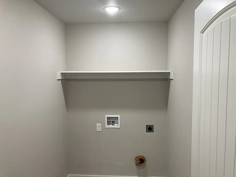 10423 Preston Ct — Photo 5