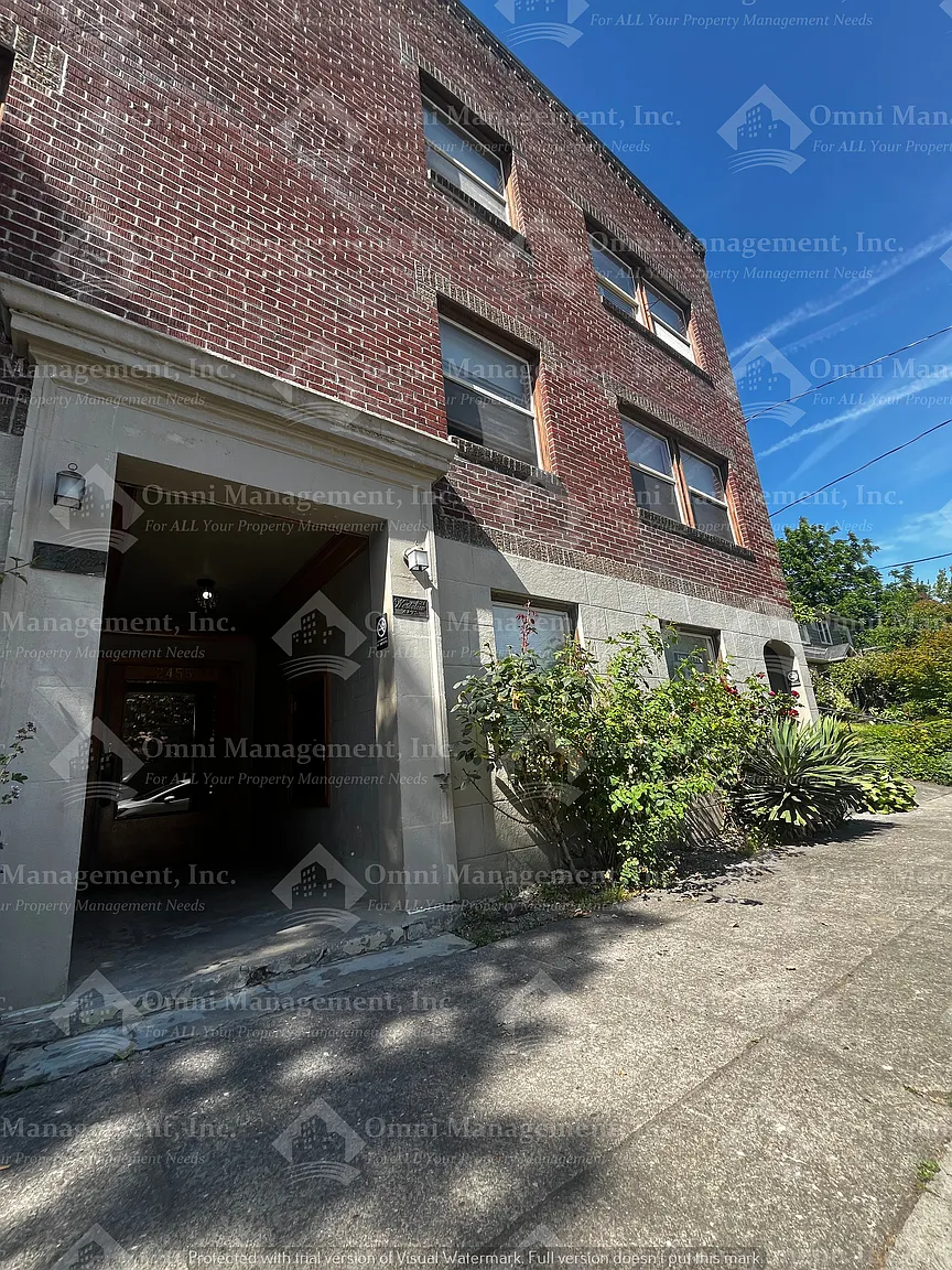 2455 NW Quimby St #101 photo 1