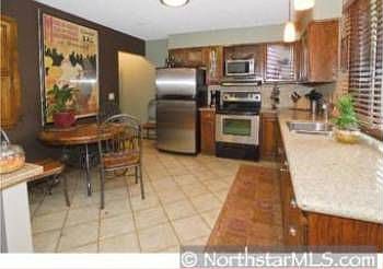 4th image of 1049 Sprucewood Dr
