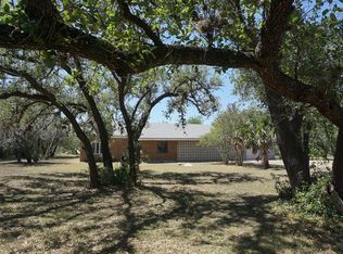 2502 S Washington St, Beeville, TX 78102
