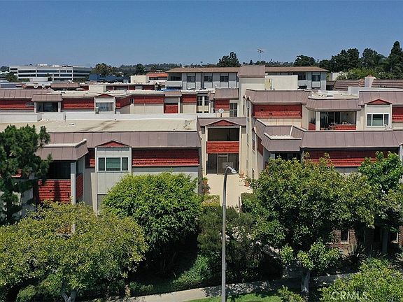 5th image of 5651 Sumner Way Unit 109