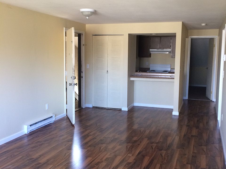 Spacious Living Area