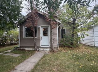 597 5th St E, Drumheller, AB T0J 0Y4